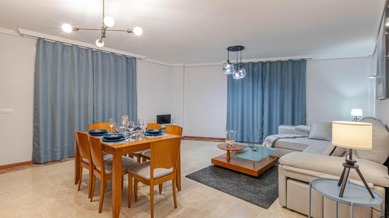 797 Holiday Rentals- Piso Con Amplia Terraza A Solo 1 Min De La Playa Benalmádena Eksteriør billede