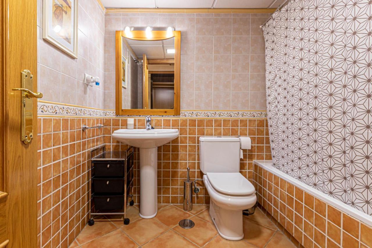 797 Holiday Rentals- Piso Con Amplia Terraza A Solo 1 Min De La Playa Benalmádena Eksteriør billede