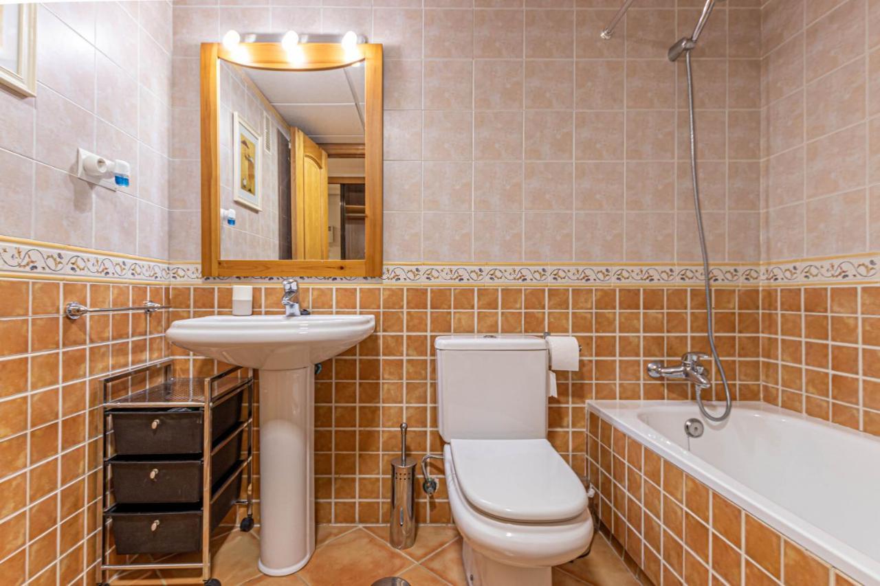 797 Holiday Rentals- Piso Con Amplia Terraza A Solo 1 Min De La Playa Benalmádena Eksteriør billede