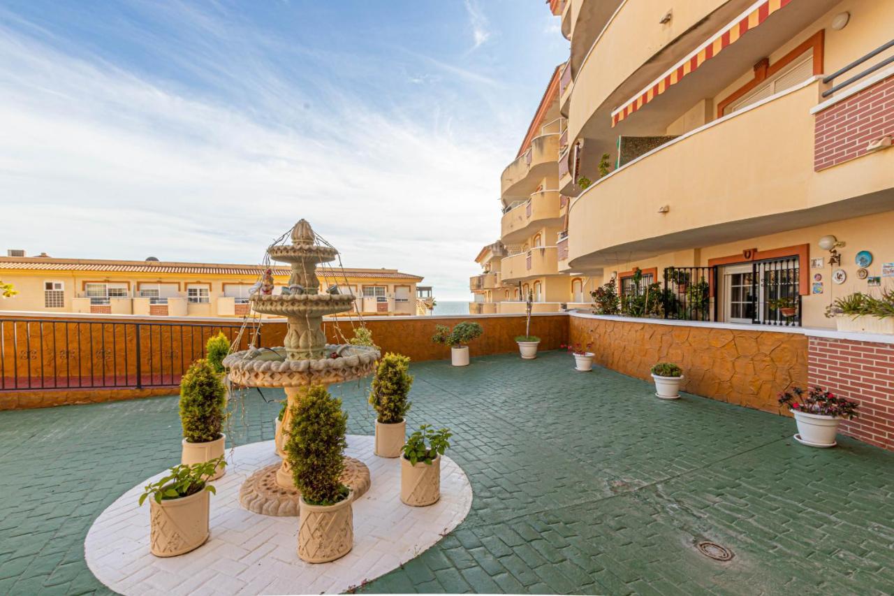 797 Holiday Rentals- Piso Con Amplia Terraza A Solo 1 Min De La Playa Benalmádena Eksteriør billede